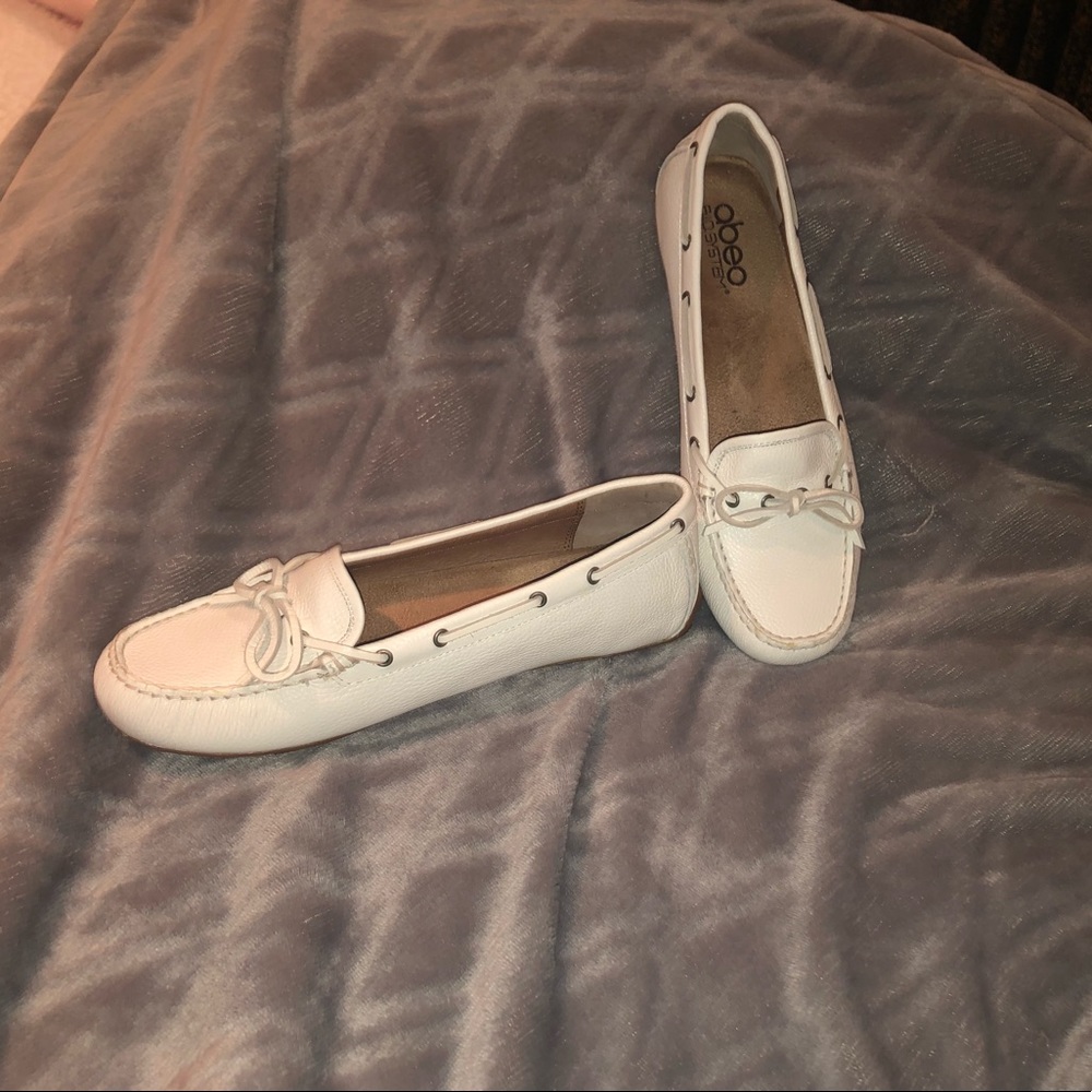 Abeo  Marilee White Netural Loafer 8.5